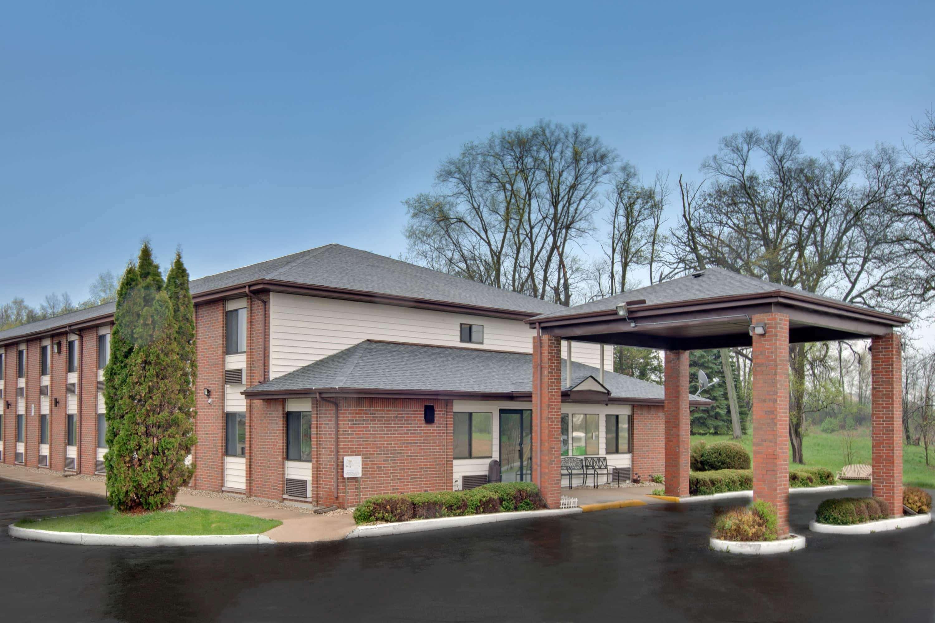 Baymont Inn & Suites Richmond Экстерьер фото