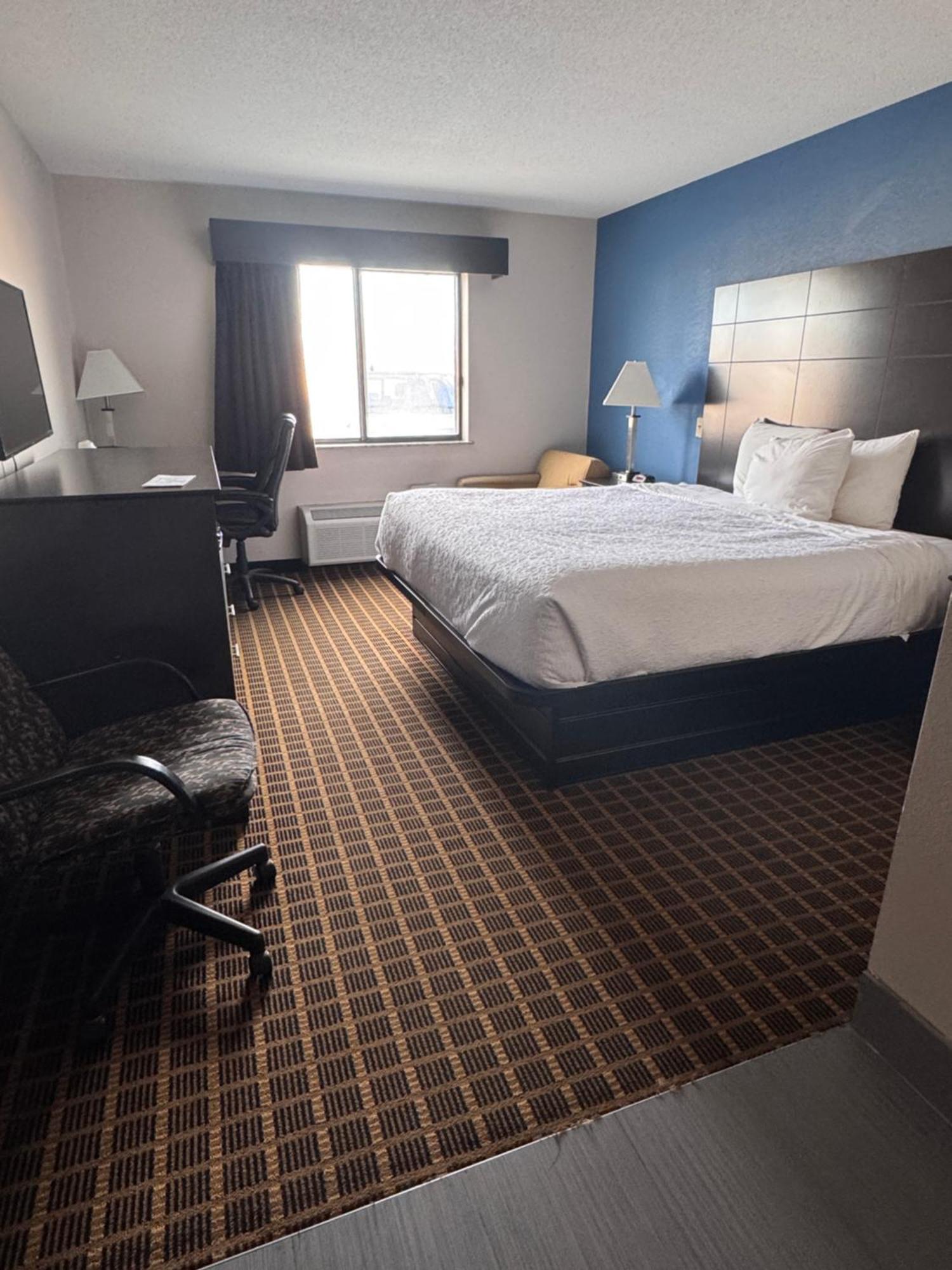 Baymont Inn & Suites Richmond Экстерьер фото