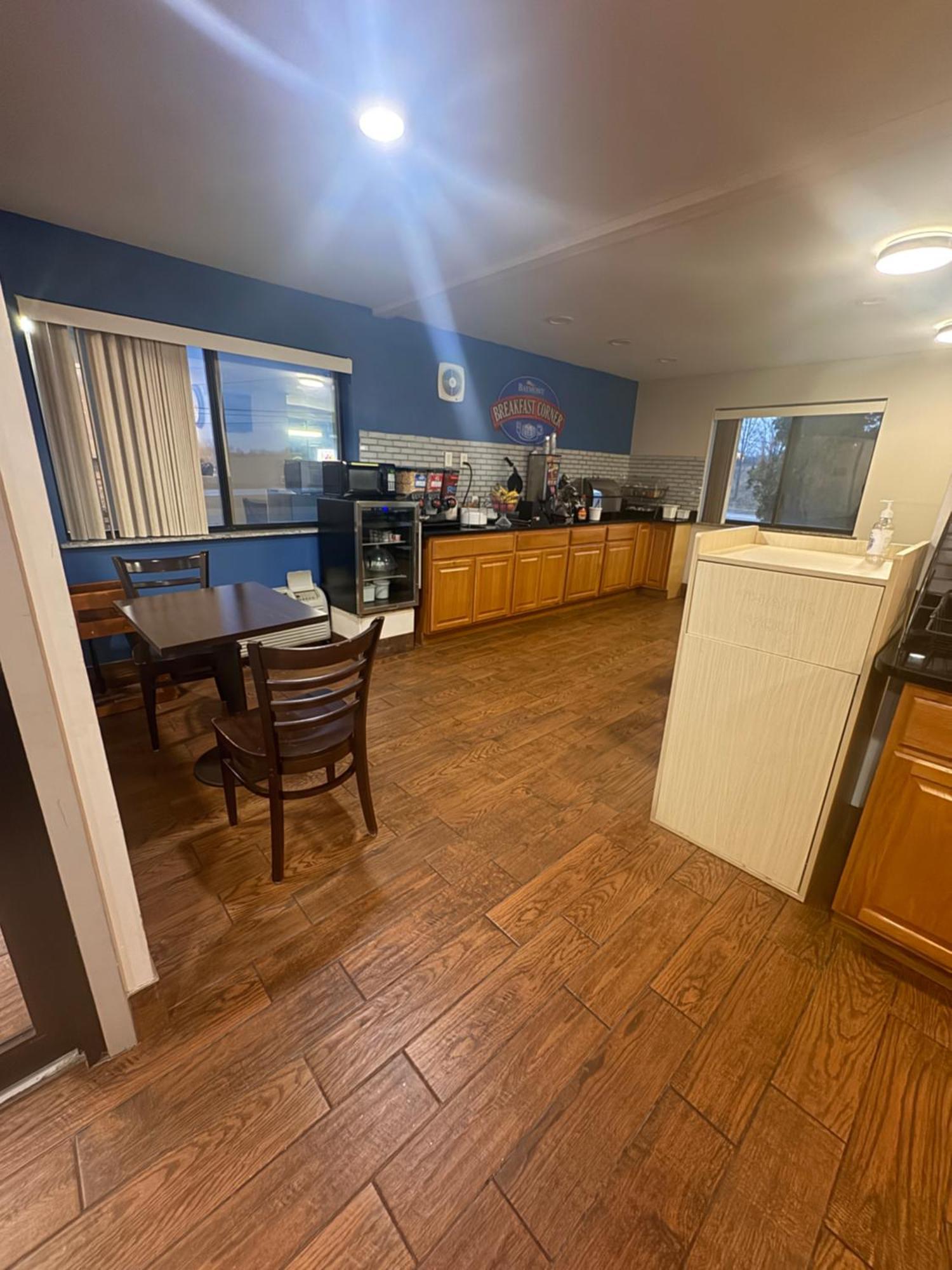Baymont Inn & Suites Richmond Экстерьер фото