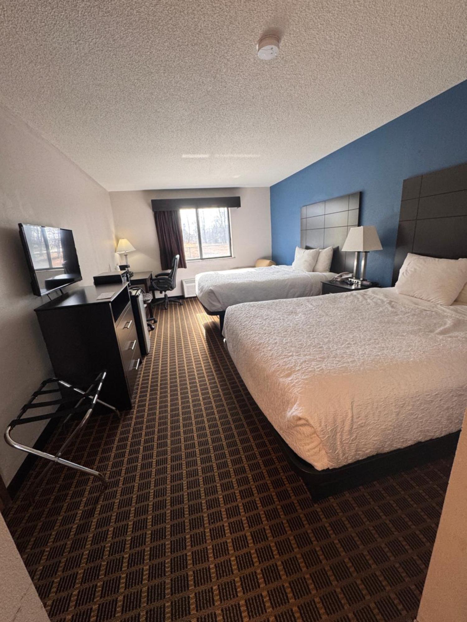 Baymont Inn & Suites Richmond Экстерьер фото