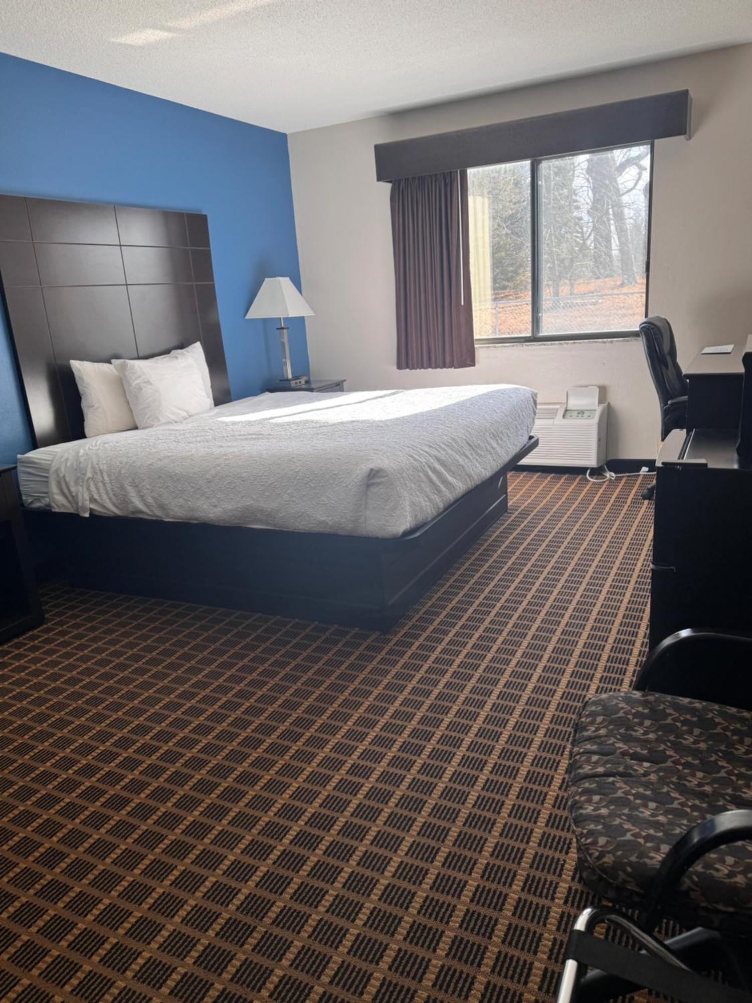 Baymont Inn & Suites Richmond Экстерьер фото